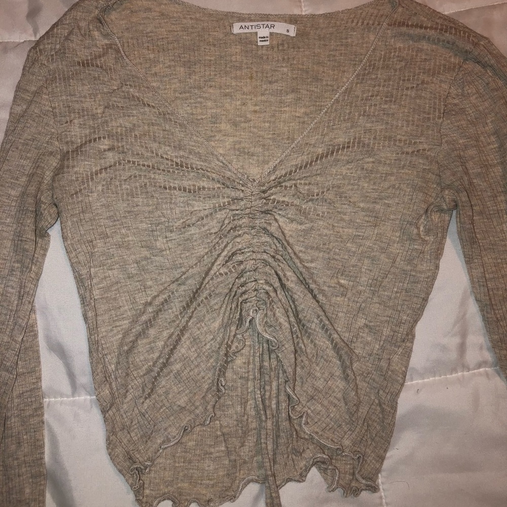 Long sleeve crop top